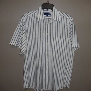 Christopher Hayes single needle men's short sleeve 15 1/2, white, blue stripes,